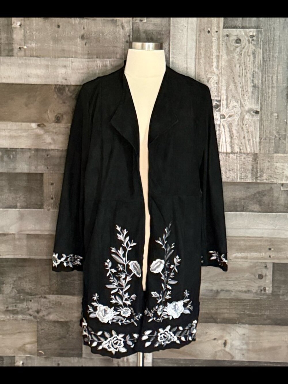 NWT! Curations black faux leather jacket Xlarge floral embroidery whimsigoth